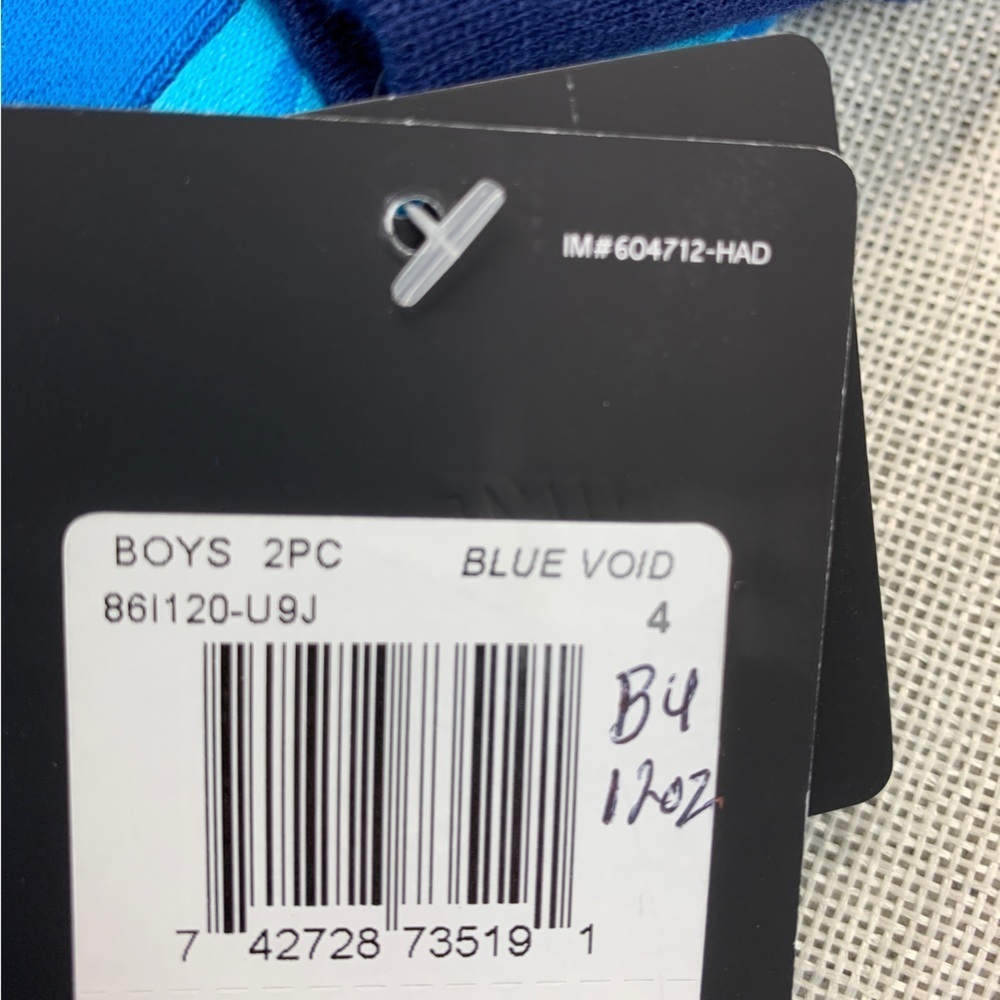 Nike Little Boys Sweatshirt and Pants, 2 Piece Set Size 4 - Picture 8 of 12